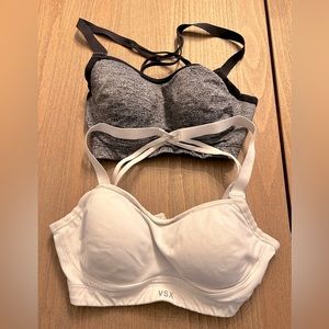 Women’s Victorias Secret Sport Wired and Padded Sport Bras size 32D